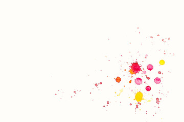 bunte  Spritzer und Kleckse mit Aquarellfarben