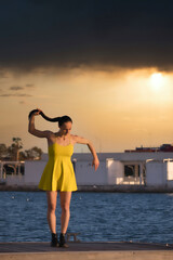 Fototapeta premium modern dancer woman in the street