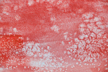 Hintergrund rote Aquarellfarbe mit Salztechnik wirkt wie weiße Kristalle oder Blüten für Karten geeignet mit Platz für Text - obrazy, fototapety, plakaty