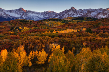 Obraz premium Autumn scene of Colorada's San Juan Mountains seen from the Dallas Divide