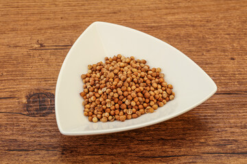 Coriander seeds in the bowl