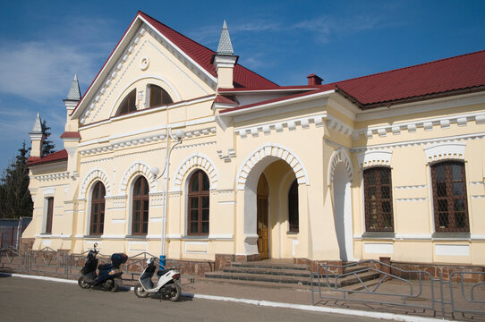 Malin Railway station against blue sky background