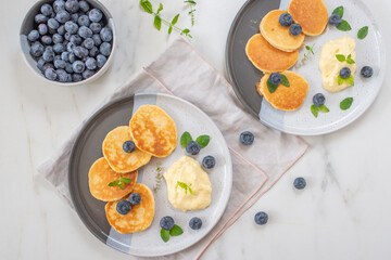 sweet home made vanilla pancakes with fresh berries