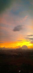 Obraz premium Orange clouds for 23rd floor