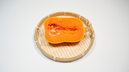 新鮮なバターナッツカボチャ