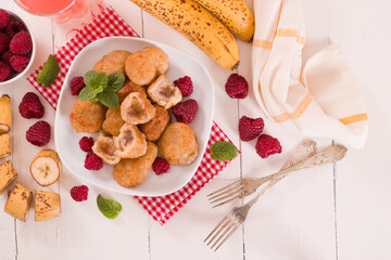 Banana fritters.
