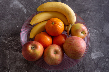 Obstschale / gesunde Obstsorten in einer Schale 