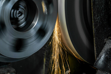 External grinding of a cylindrical shaft on a cylindrical grinding machine.