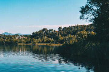 Obraz premium View of Banyoles Lake, in Gerona (Catalonia, Spain)