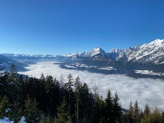 Schwaz Pillberg im Winter, Nebel über dem Inntal mit Blickrichtung Innsbruck