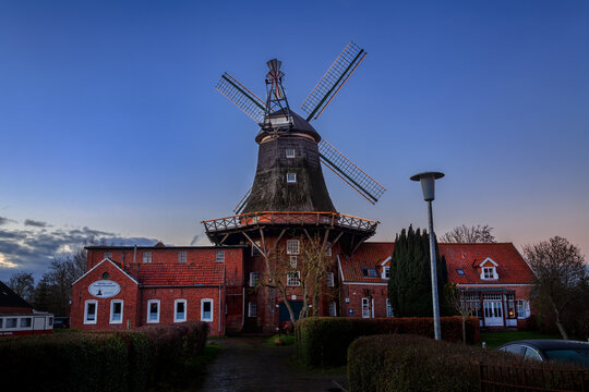 Pewsum Bilder Durchsuchen 76 Archivfotos, und Videos