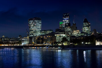 Naklejka premium London skyline at night