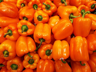 Pimiento naranja frescos