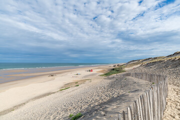 Fototapeta premium NAUJAC (Médoc, France), la plage du Pin Sec entre Hourtin et Soulac