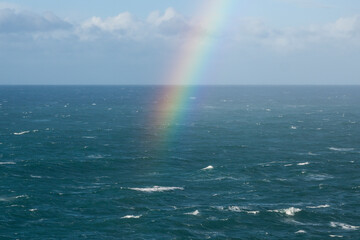 l'arc en ciel et la mer