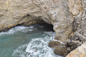 Grotta delle colombe,  comune di Terrasini Palermo, Scorcio della scogliera  di San Cataldo...