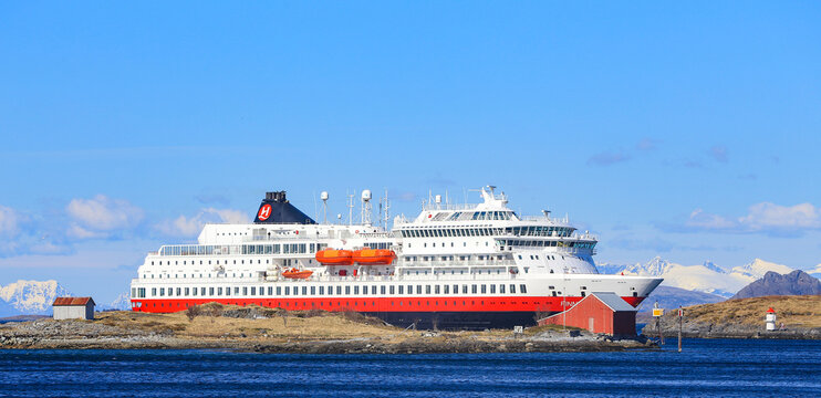 MS &laquo;Finnmarken&raquo; is a Hurtigruten ship owned by the shipping company Hurtigruten AS, ,Br&oslash;nn&oslash;ysund,Helgeland,Nordland county,Norway,scandinavia,Europe