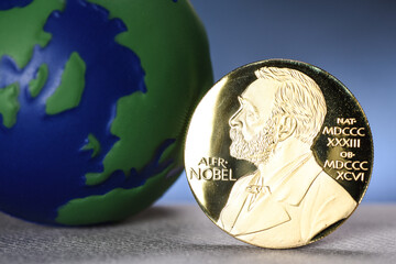 Nobel medaille prix paix scientifique sciences litterature physique chimie
