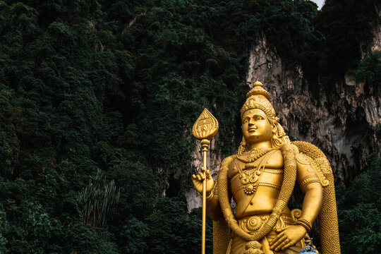 Batu Caves golden statue