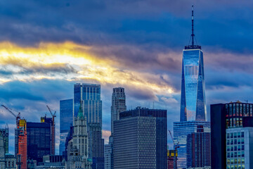 Fototapeta na wymiar New-York buildings at sunset in winter