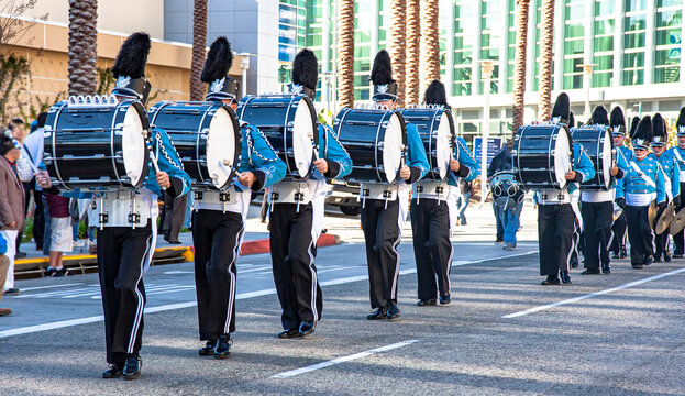 Marching band with drums dressed in blue