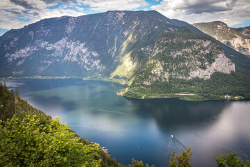 Naklejka na ściany i meble beautiful lake in the mountains, hallstätter see, hallstatt, austria