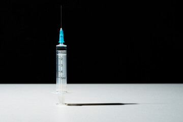 Siringa per vaccino Covid 19