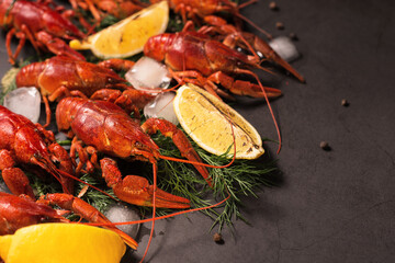Crayfish with dill spices and lemon.