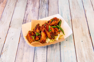 fried chicken wings with hot sauce