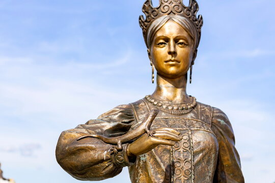 Russia Zlatoust August 2020: Bronze Sculpture Of The Mistress Of The Copper Mountain In The P.P. Bazhova On A Summer Day.