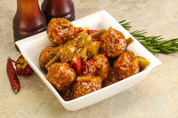 Meat ball in tomato sauce