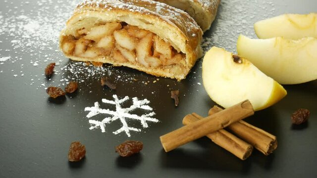 Apple strudel video