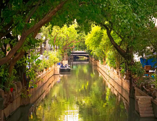 Fototapeta na wymiar (Khlong) Ong Ang Canal, Bangkok, Thailand.