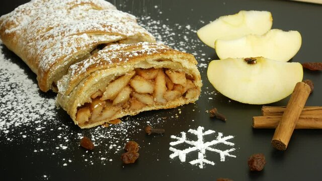 apple strudel video
