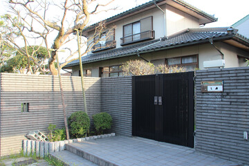 house in matsue (japan)