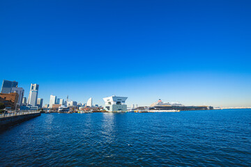 Fototapeta premium 横浜みなとみらいの都市風景