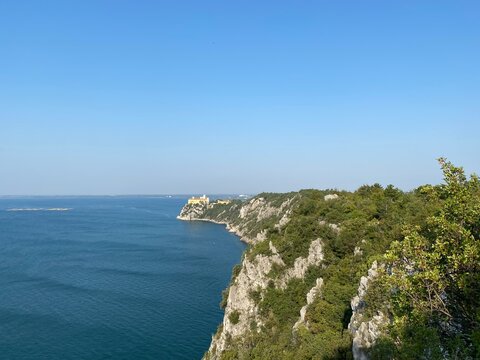 Duino - Aurisina Sistiana Portopiccolo zwischen Venedig und Triest in der N&auml;he von Monfalcone Grado und Bibione - Rilke Wanderweg zum Schloss