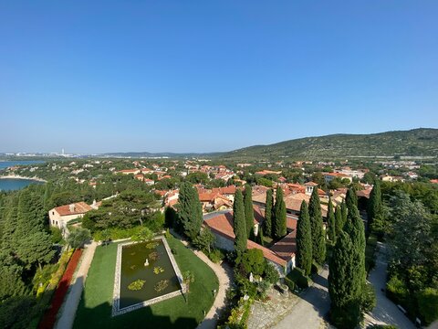 Duino - Aurisina Sistiana Portopiccolo zwischen Venedig und Triest in der N&auml;he von Monfalcone Grado und Bibione - Rilke Wanderweg zum Schloss
