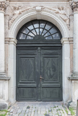 Fototapeta na wymiar vintage wooden arched doors