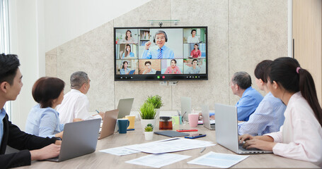 web conferencing in office - obrazy, fototapety, plakaty