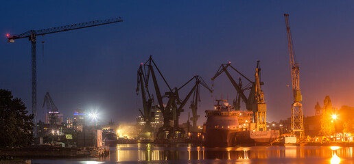 port at night © Sieku Photo