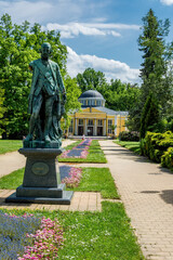 Statue in the spa park of Franti&scaron;kovy L&aacute;zně (Franzensbad) - Czech Republic - Europe