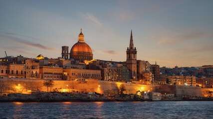 Fototapeta na wymiar Valletta, Malta during Sunset, taken in November 2020