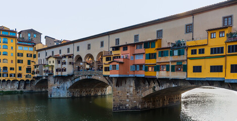 Fototapeta na wymiar Ponte vecchio Firenze Tuscany, Italian Medieval bridge
