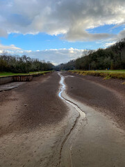 Canal du nivernais vide en hiver, Bourgogne