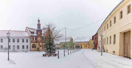 Marktplatz Harzgerode mit historischen Rathaus