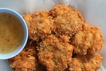 Popular Thai food recipe,Deep Fried Shrimp Cakes (Tod Mun Kung in Thai language) with sweet sauce.