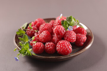 fresh raspberry fruit and leaf