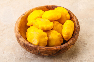 Marinated patissons in the bowl