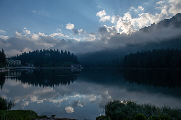 Landschaftidyll Misurinasee Dolomiten